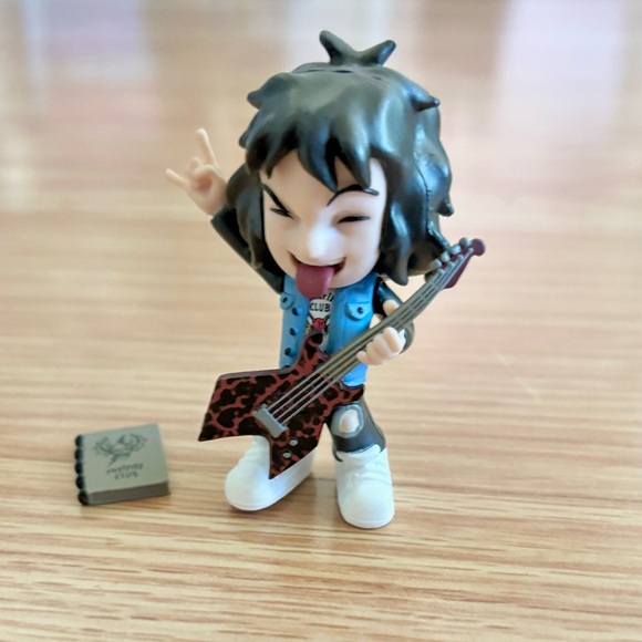 Stranger Things Collectibles - Picture 3 of 9